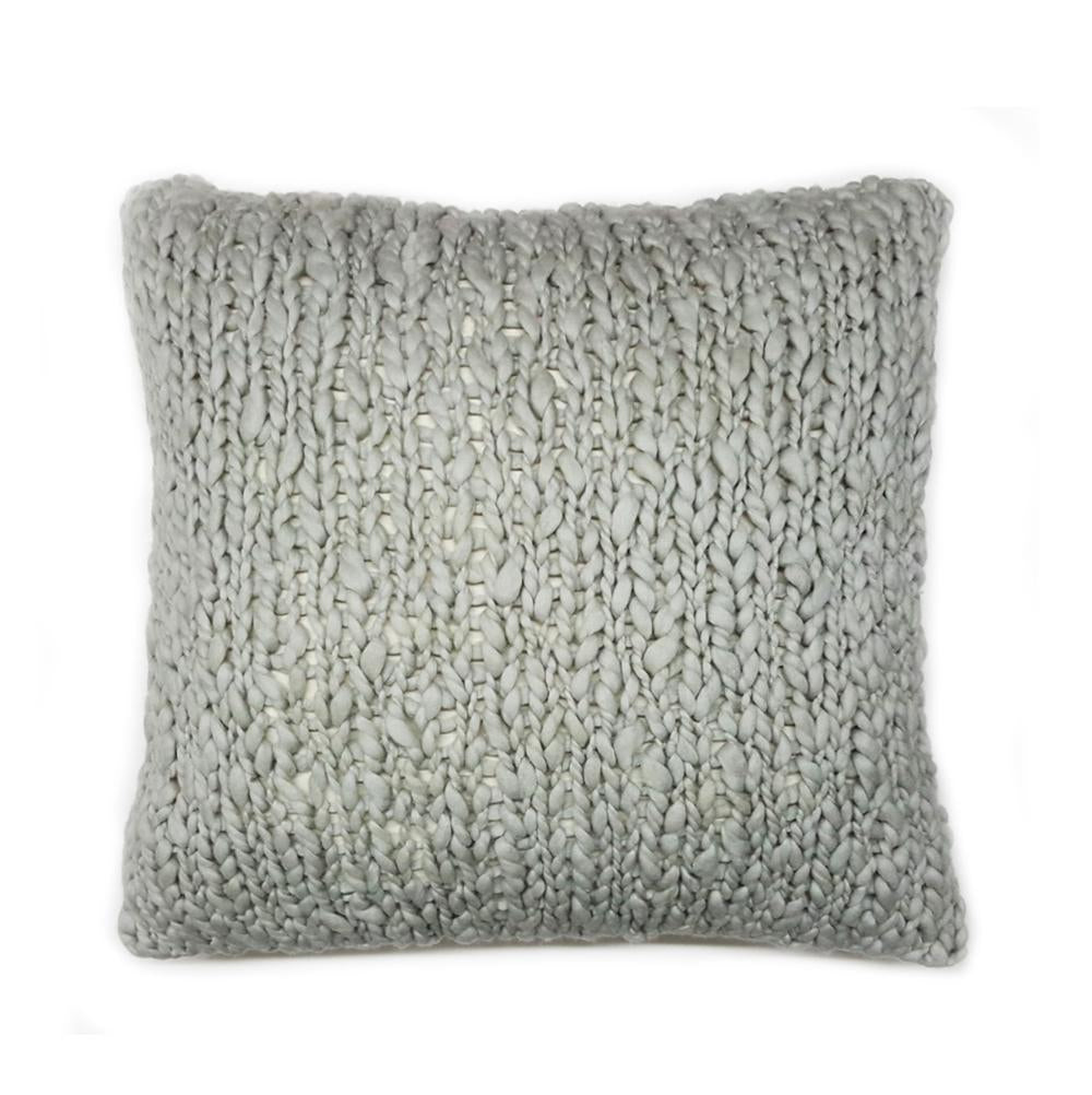Chunky Yarn Cable Knit Pillow - Image 2